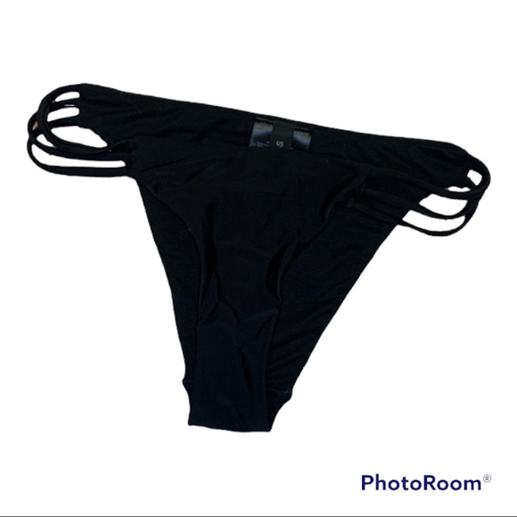 4/25💜 Black Cheeky Bikini Bottoms - Picture 1 of 6